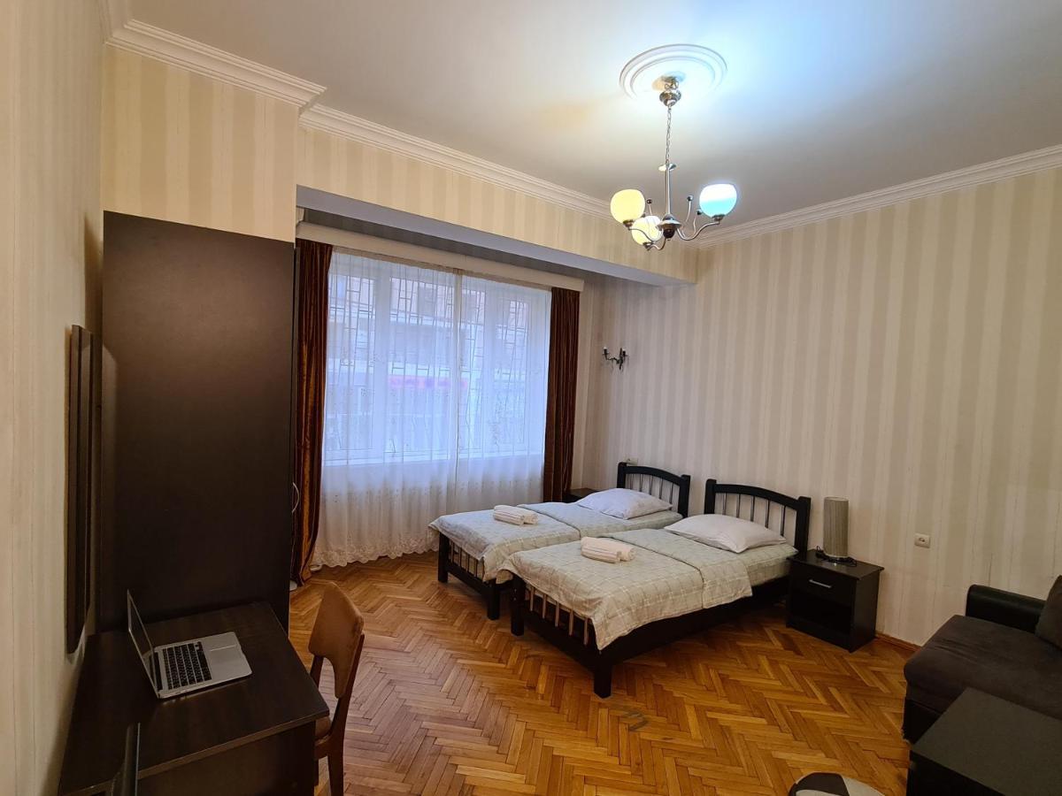 Hotel Bu Тбілісі Екстер'єр фото