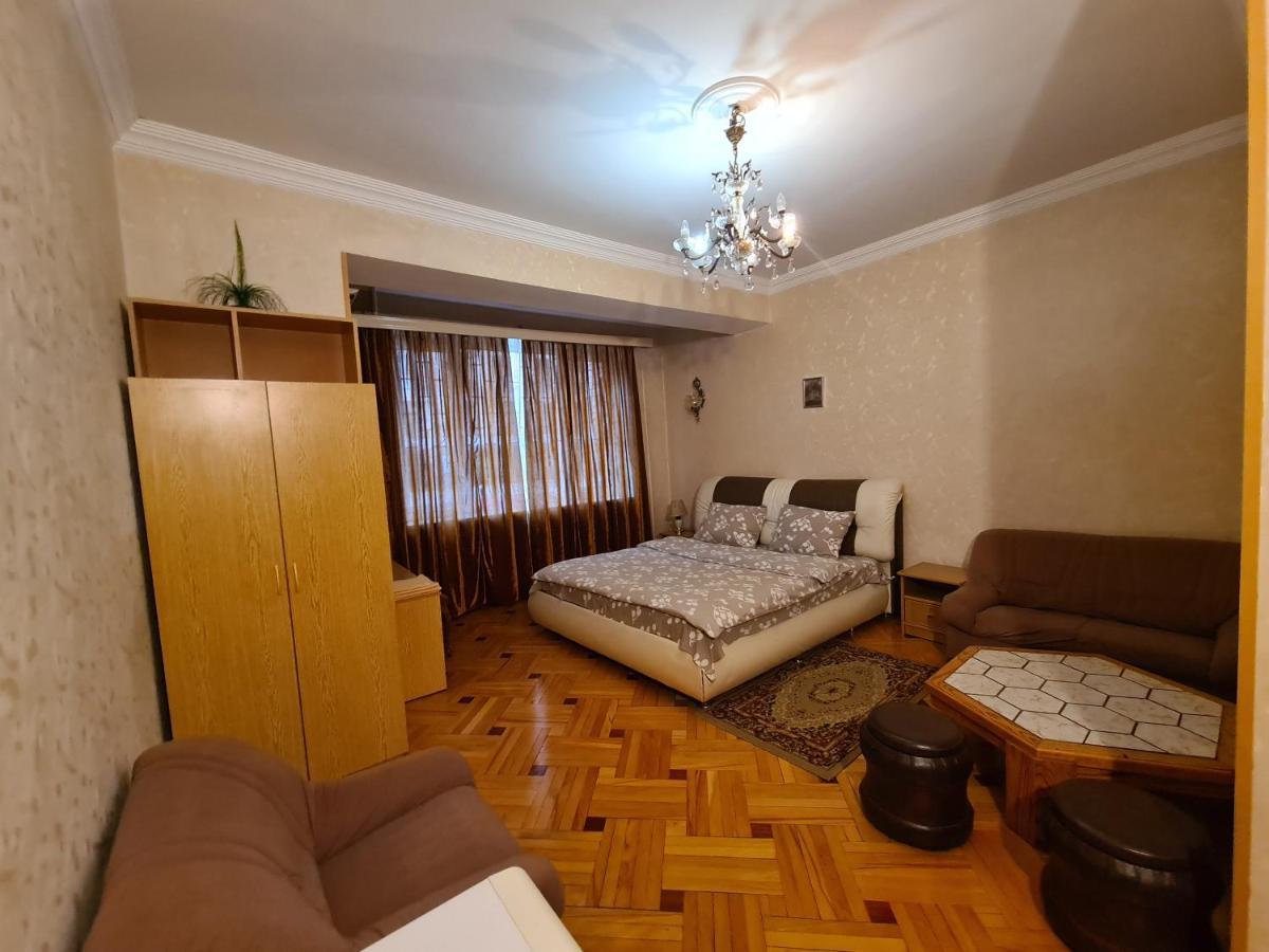Hotel Bu Тбілісі Екстер'єр фото