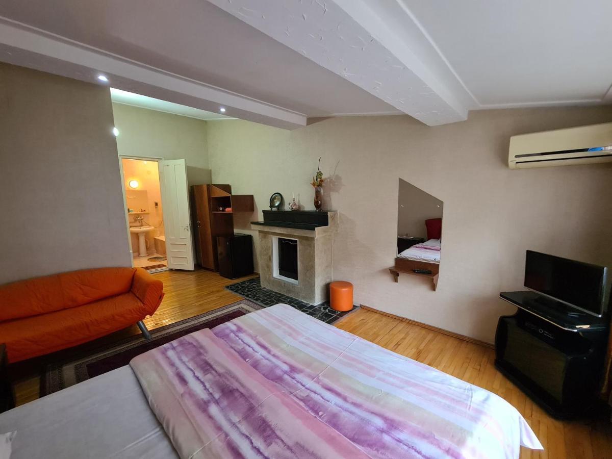 Hotel Bu Тбілісі Екстер'єр фото
